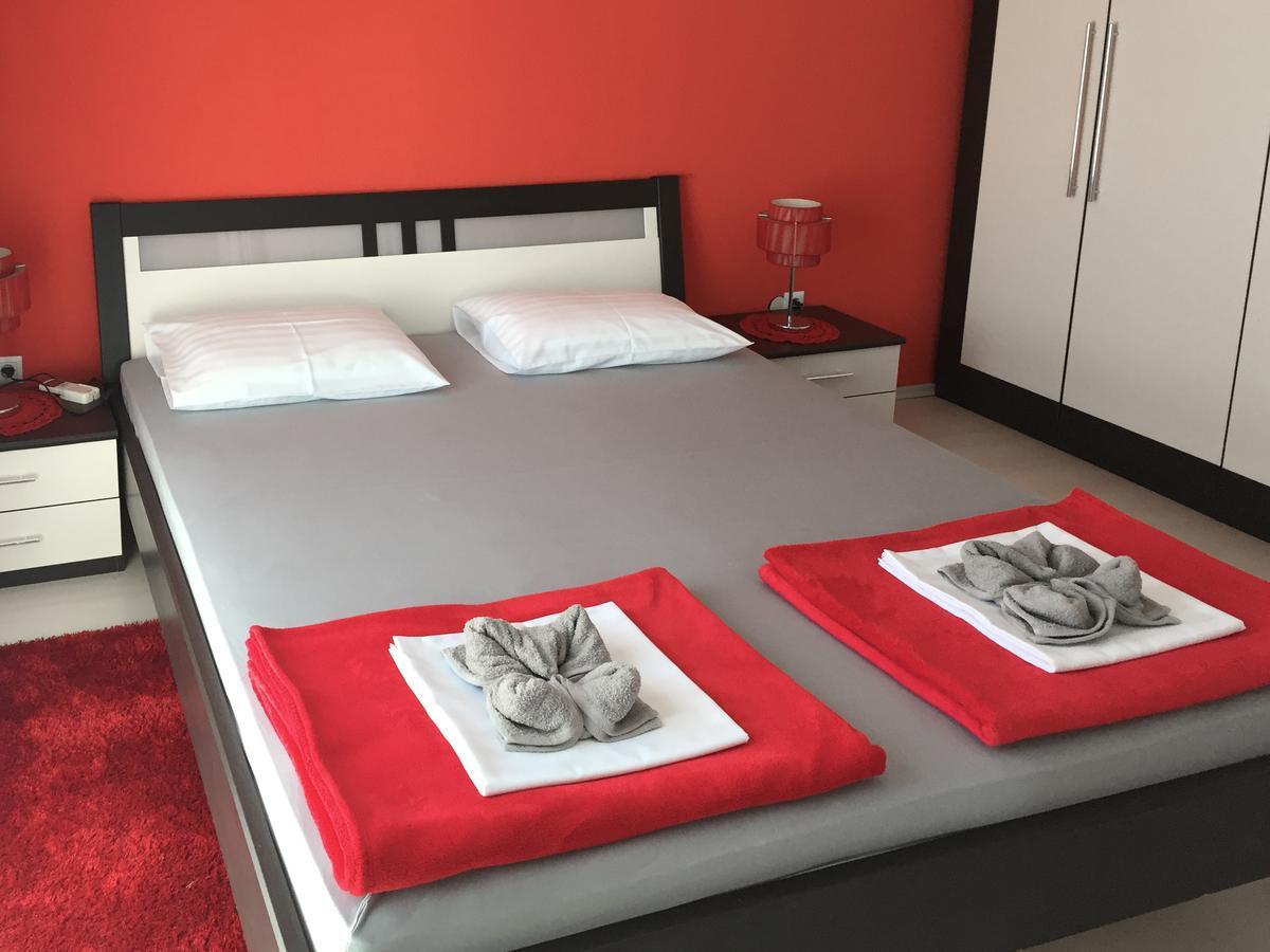 Apartament Logos
